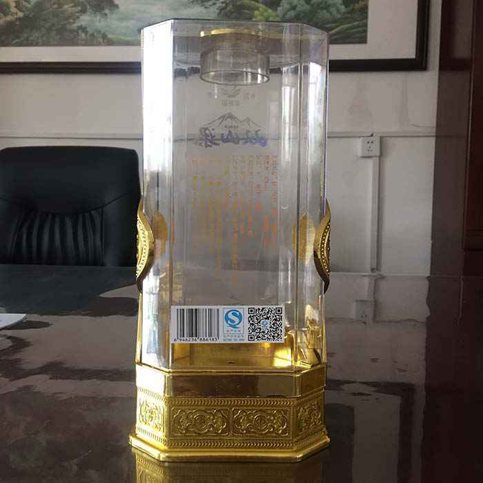 �ǿ����ƺ�