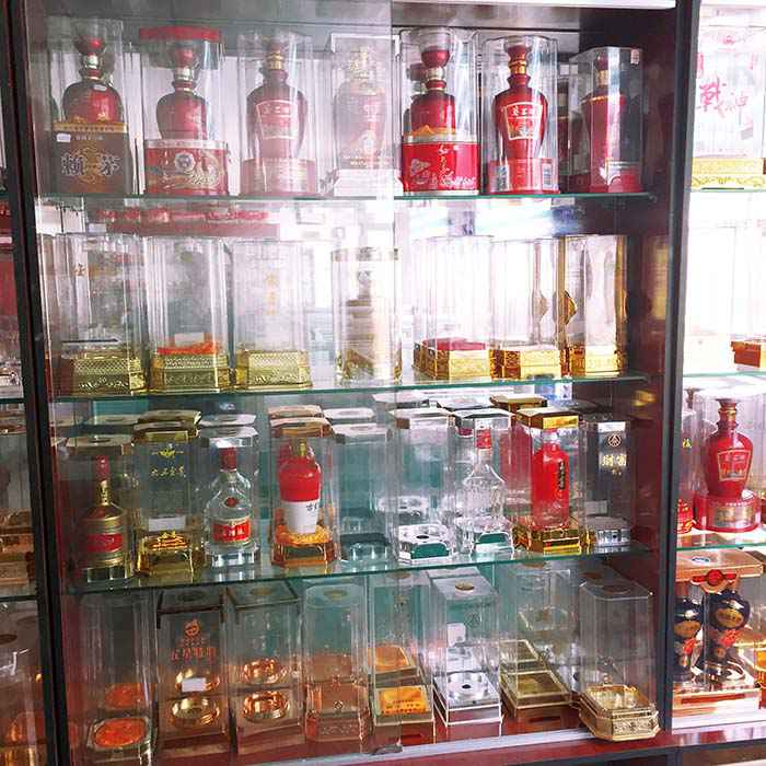 �ǿ����ƺ�